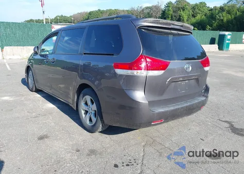 2011 Toyota Sienna Le V6 из США, поврежденный, VIN 5TDKK3DC0BS055136